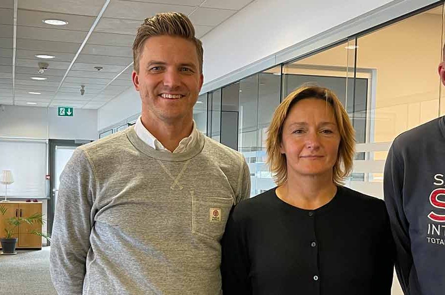 Stafræn umbreyting í bílgreinum og framleiðslu