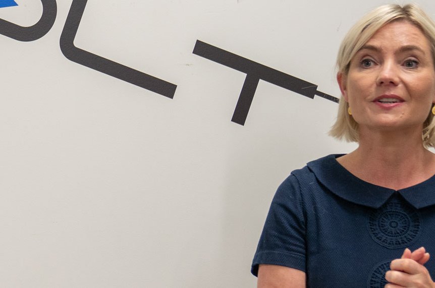 Rafrænar ferilbækur formlega teknar í notkun