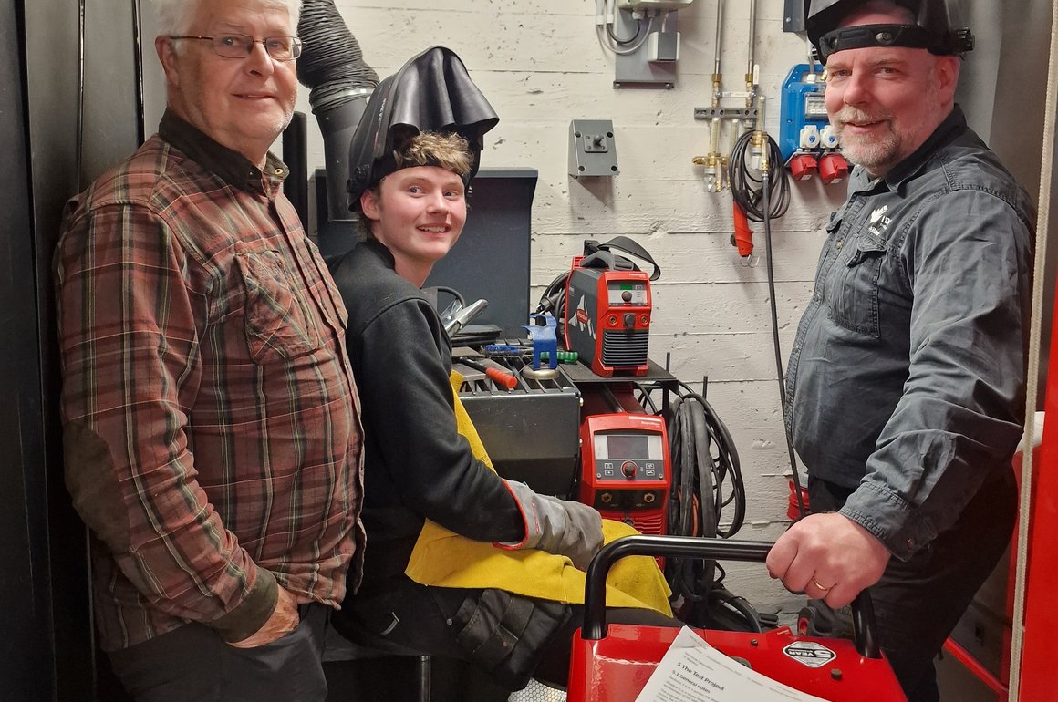 Undirbúningur fyrir málmsuðukeppni á EuroSkills í fullum gangi