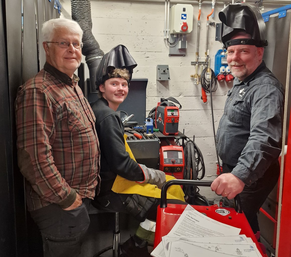 Undirbúningur fyrir málmsuðukeppni á EuroSkills í fullum gangi