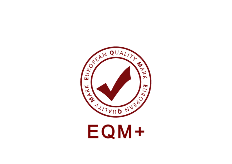 EQM+ logo án bakgrunns